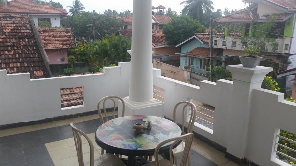 Winston Dutch Canal Villa Guest House Negombo Exterior photo